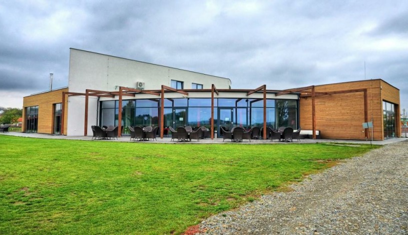 Golf resort Jezera Ostrožská Nová Ves